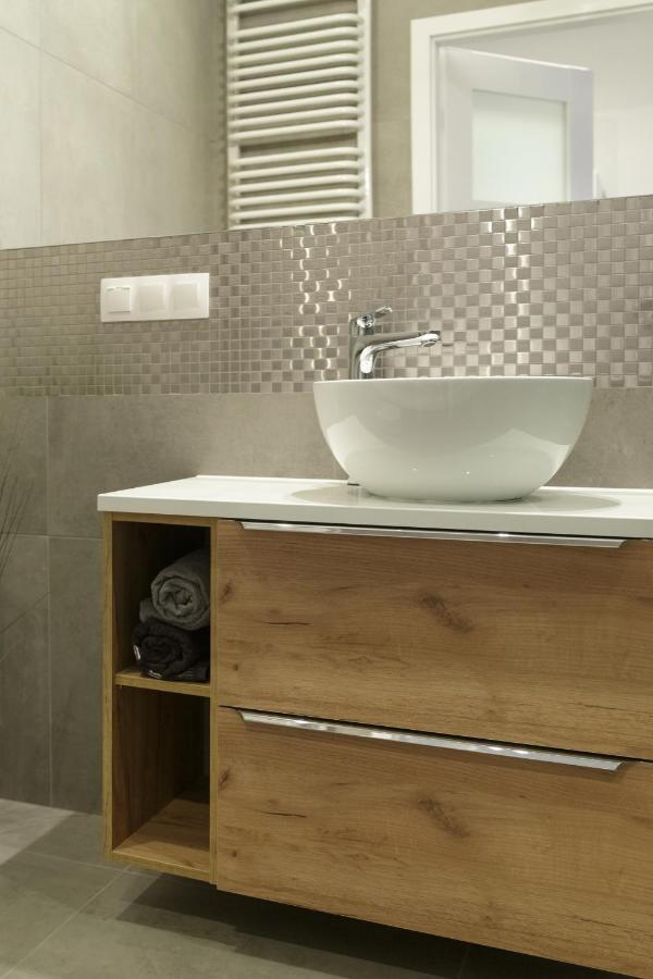 Modern Silver Apartment Krakov Exteriér fotografie